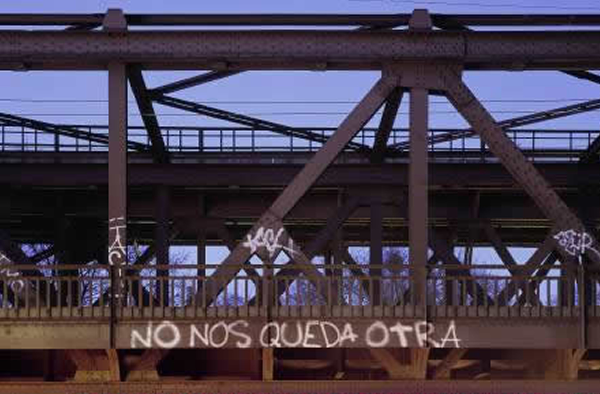 walter deleon creativo, músico, comediante, escritor, poeta, guionista, dramaturgo argentino