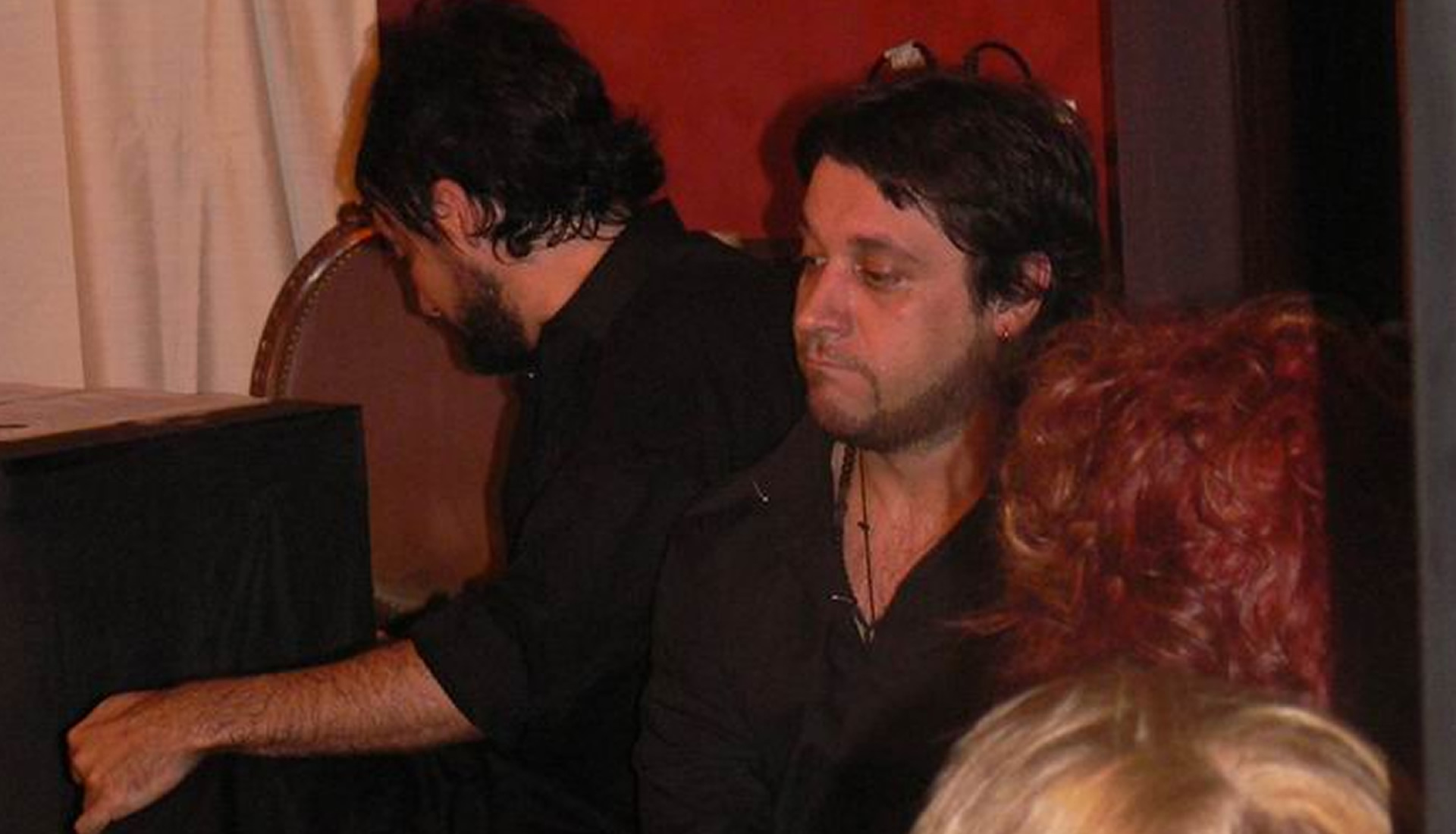 Walter Deleón (también conocido como Walter Luis Deleón) comediante, humorista, actor argentino